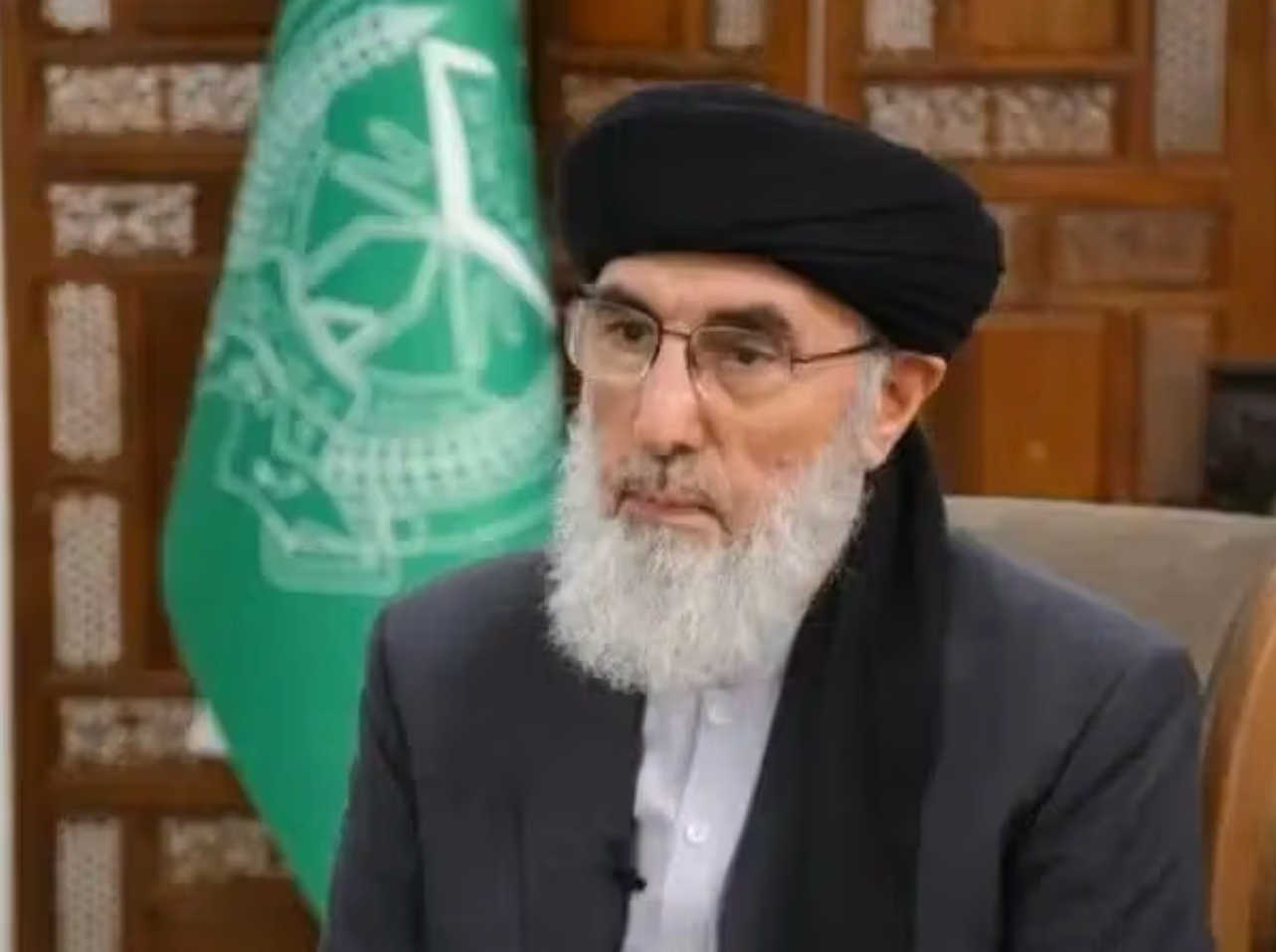 Hekmatyar Urges Pakistan To Adopt Constructive Policy Toward Afghanistan
