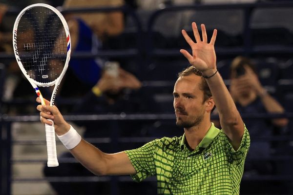 با شکست آلکاراس در نیمهنهایی، فینال ایندین ولز بین مدودف و یانیک سینر برگزار میشود