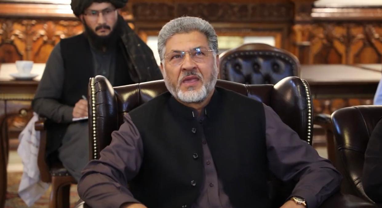 فاروق وردک استقرار "نظام سچه اسلامی" را به طالبان تبریک گفت