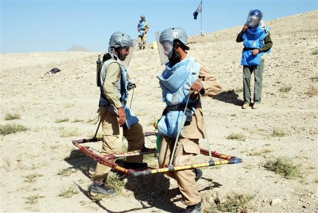 ملګري ملتونه: په کندوز کې د چاودېدونکو توکو د ګواښونو د پاکولو چارې روانې دي