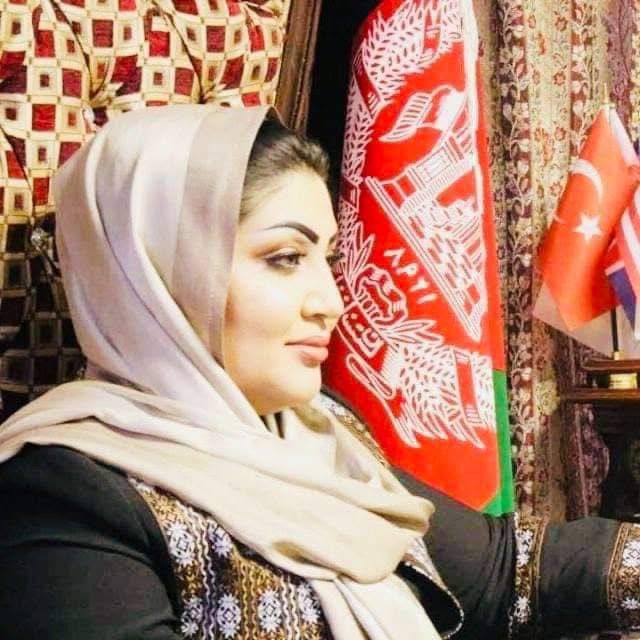 خاطره اسحاقزۍ