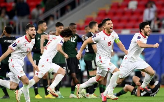 تاجیکستان ١ (٥)-(٣) ۱ امارات؛ درخشش پسران کوهسار در جام آسیایی ٢٠٢٣ ادامه دارد