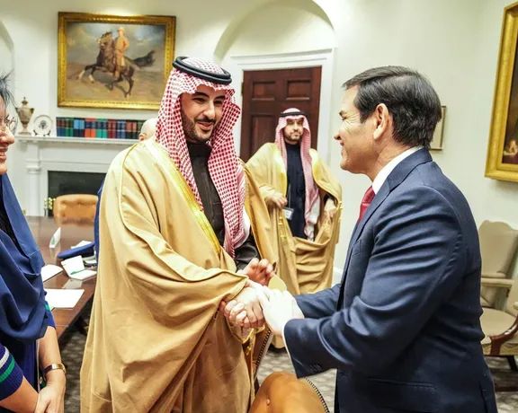 د سعودي عربستان د دفاع وزیر واشنګټن کې له امریکایي چارواکو سره لیدلي
