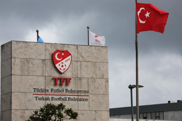بازداشت گسترده فوتبالیستها و رؤسای باشگاههای ترکیه به دلیل شرطبندی