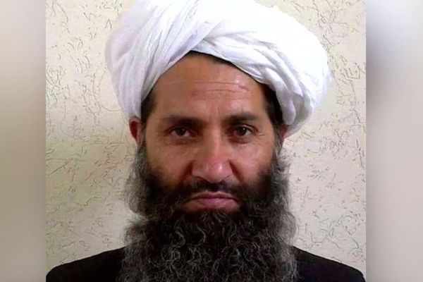مصادر أمنية: زعيم طالبان قطع الإنترنت بعد مشاورات مع إيران وروسيا