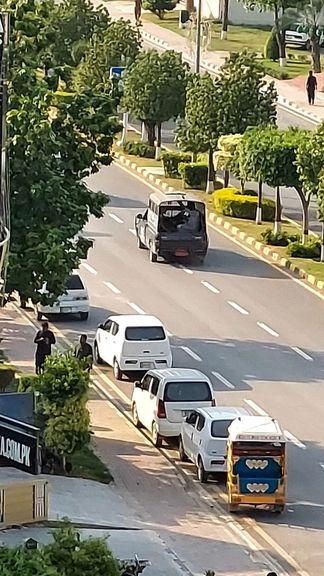 په پاکستان کې مېشت افغانان: د افغانانو د نیونې بهیر د پولیسو د شخصي ګټې وټې لاره ده