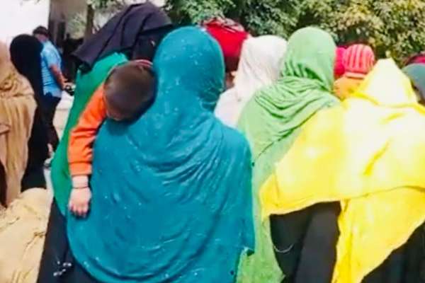 تېره ورځ څه باندې ۲ زره کډوال له ایران او پاکستان نه افغانستان ته جبري ستانه شوي
