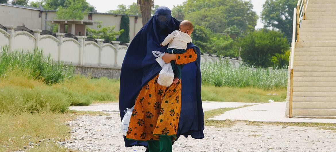 د ملګرو ملتونو د ښځو څانګه: بې‌سرپرسته افغان ښځې د لوږې له تر ټولو ستر ګواښ سره مخ دي