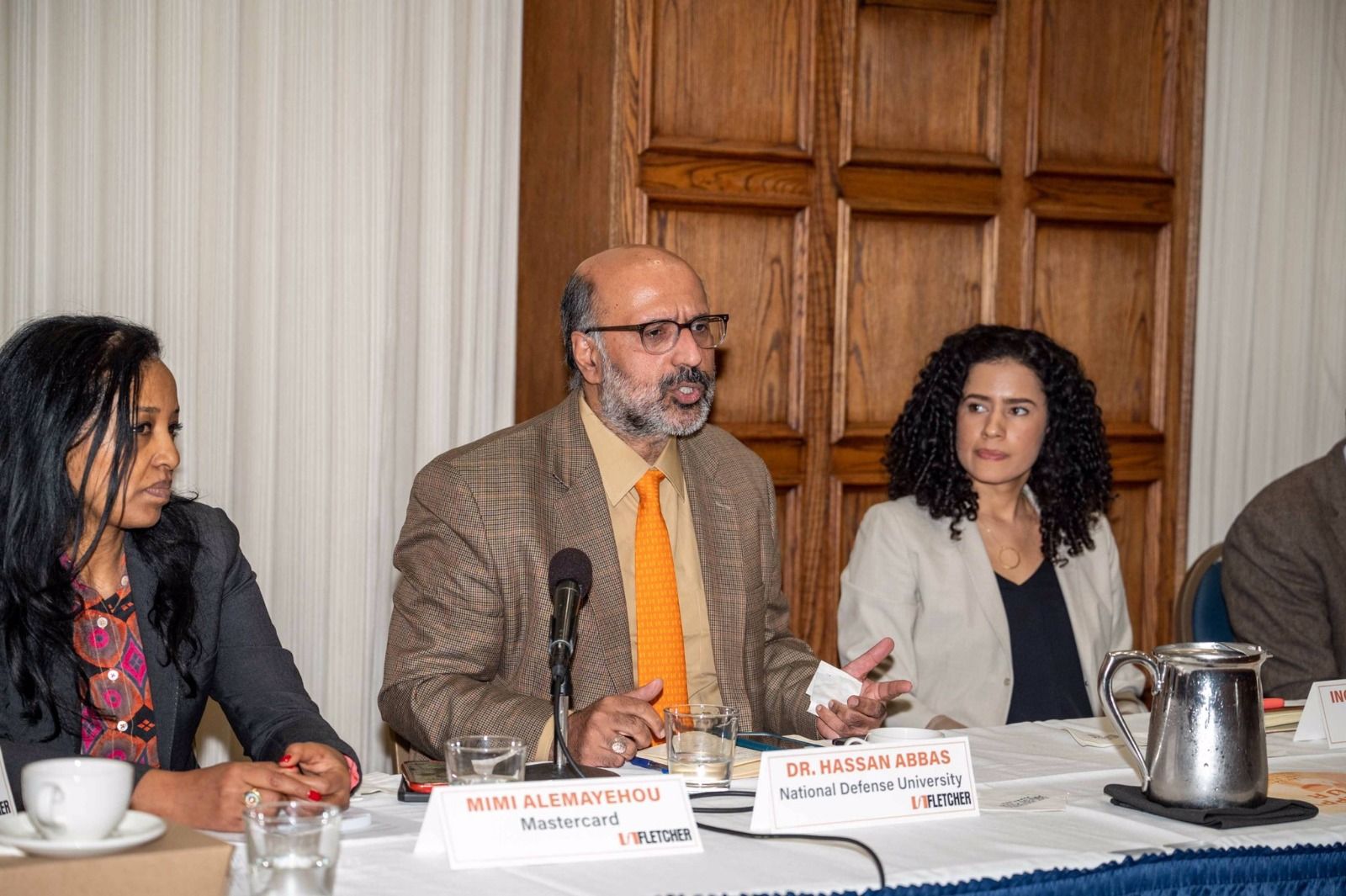 واکنش تند مجاهد به کتاب یک پژوهشگر پاکستانی در مورد وابستگی طالبان به ارتش پاکستان