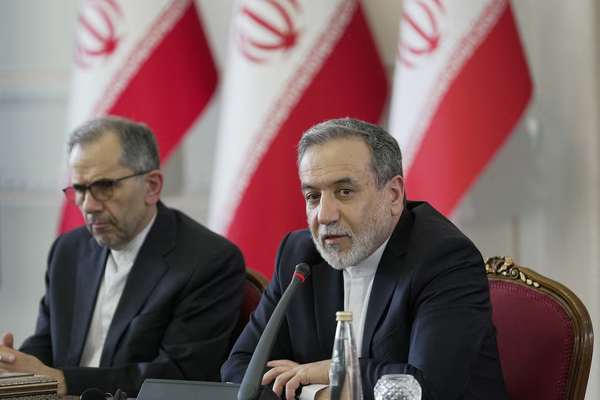 عراقچی به فاکسنیوز: از غنیسازی دست نمیکشیم