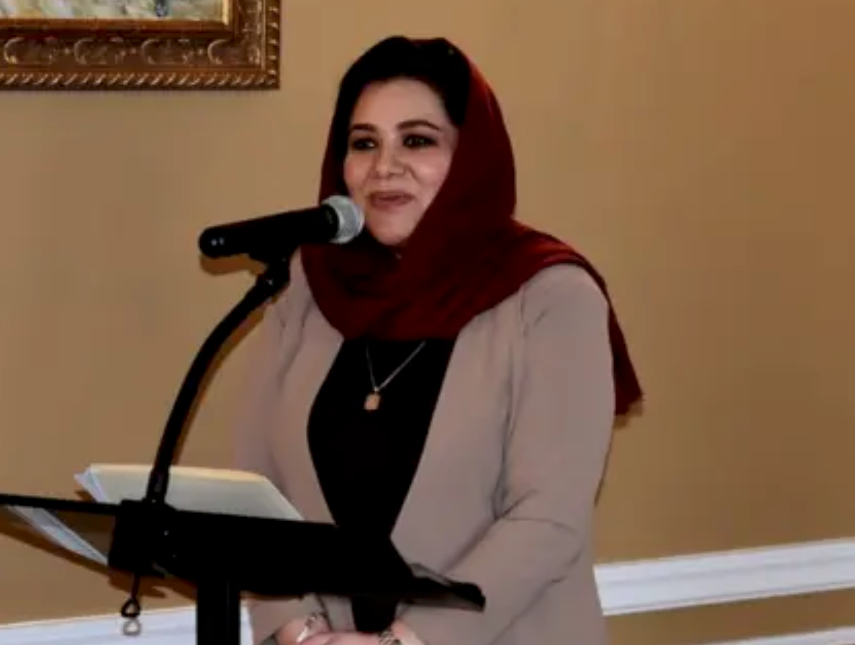 نرګس نهان: افغان ښځې به د خپلو حقونو له غوښتلو لاس وانخلي