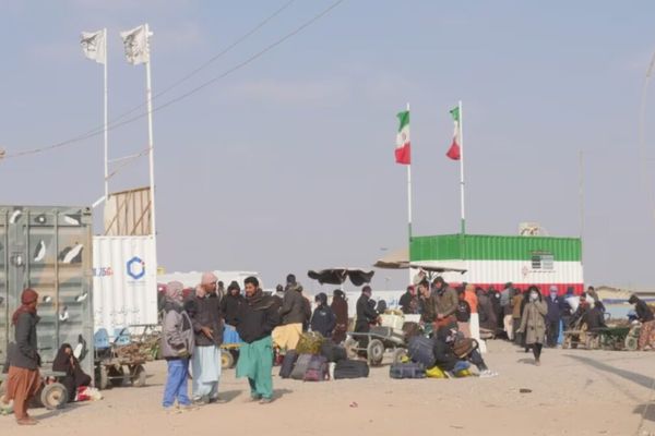 وروستیو بدلونونو د ایران، افغانستان او پاکستان ترمنځ سرحدي تګ راتګ زیات کړی