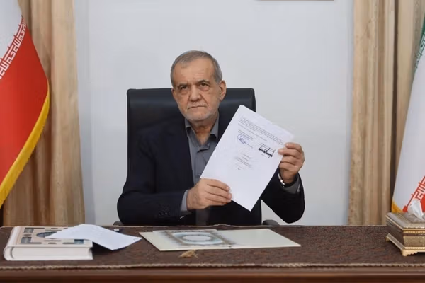 پزشکیان له امریکا سره تر هوکړې وروسته ایران د یوه پیاوړي قدرت په توګه یاد کړی