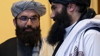 انس حقاني: پر سراج الدین حقاني د امریکا نغدي جایزې لغوه کېدل «لویه سیاسي لاسته راوړنه» ده