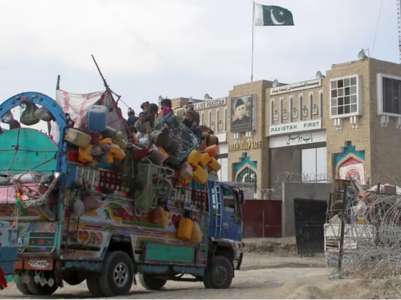 طالبان از بازگشت نزدیک به ۷۵۰ خانواده مهاجر افغان از ایران و پاکستان خبر داد