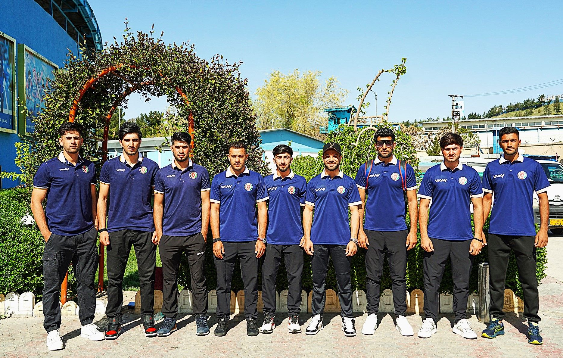 بازیکنان تیم کریکت الف افغانستان برای مسابقات یک‌روزه کابل را به مقصد امارات ترک کردند