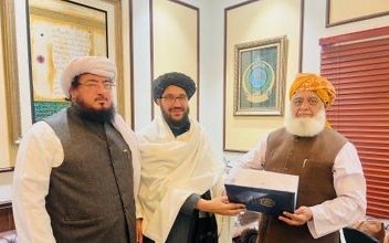 طالبانو مولانا فضل الرحمان ته د افغانستان د سفر بلنه ورکړه