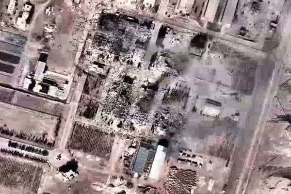 سناتور امریکایی: ایران بخشی از برنامه هستهای خود را به نقاط غیرقابل نفوذ منتقل کرده است