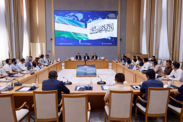 ازبکستان غواړي په افغانستان کې د خپلو محصولاتو لپاره لوژستیکي مرکز جوړ کړي
