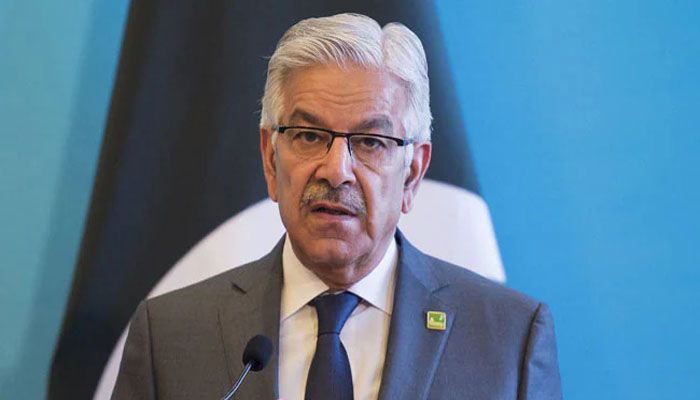 د پاکستان دفاع وزیر یو وار بیا د افغان کډوالو پر اېستلو ټینګار کړی