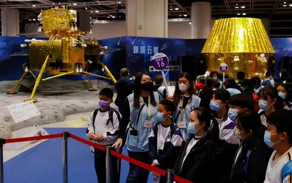 مدیر ناسا: چین ممکن است بخشهای سرشار از منابع معدنی ماه را تصاحب کند