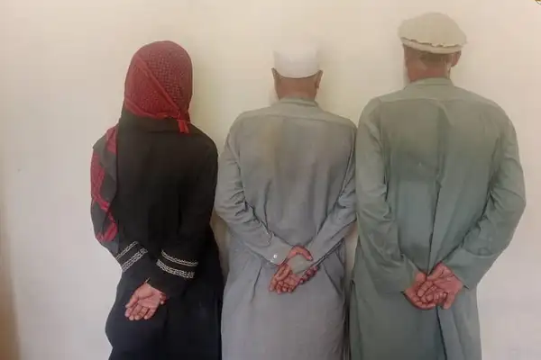 طالبانو په نورستان کې د یوې ۱۷کلنې نجلۍ د وژنې په تور درې کسان نیولي دي