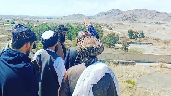 طالبان وايي په خوست کې پر ۱۳۰۰ جریبه ځمکه د کډوالو لپاره ښارګوټی جوړ وي