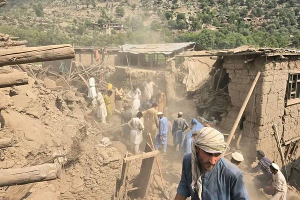 مفوضية اللاجئين تطالب بدعم عاجل لضحايا الزلزال في أفغانستان