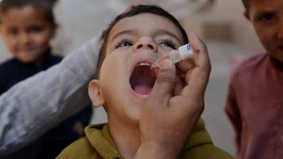 له پولیو څخه د پاک افغانستان بنسټ: ټول باید د ګوزڼ ضد مبارزه کې فعاله ونډه واخلي