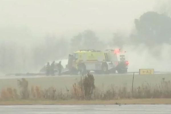 په شمالي کارولینا کې د یوې سوداګریزې الوتکې د لوېدو له امله ۷ کسان مړه شوي