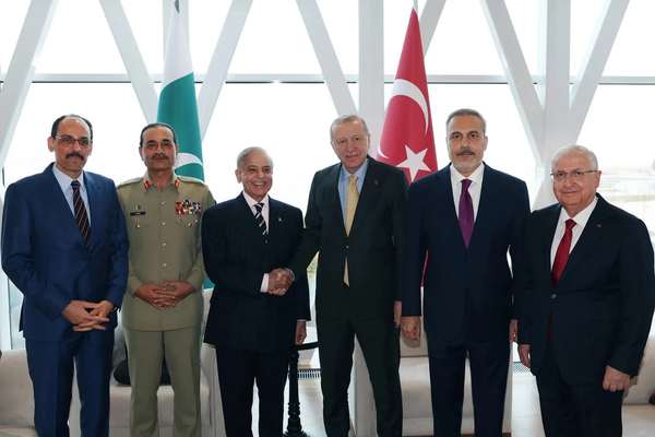 رجب طیب اردوغان له پاکستان او افغانستان څخه وغوښتل چې اوربند وساتي