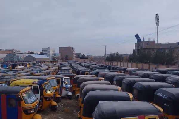 طالبان مانع اعتراض مسالمتآمیز رانندگان ریکشا در هرات شد