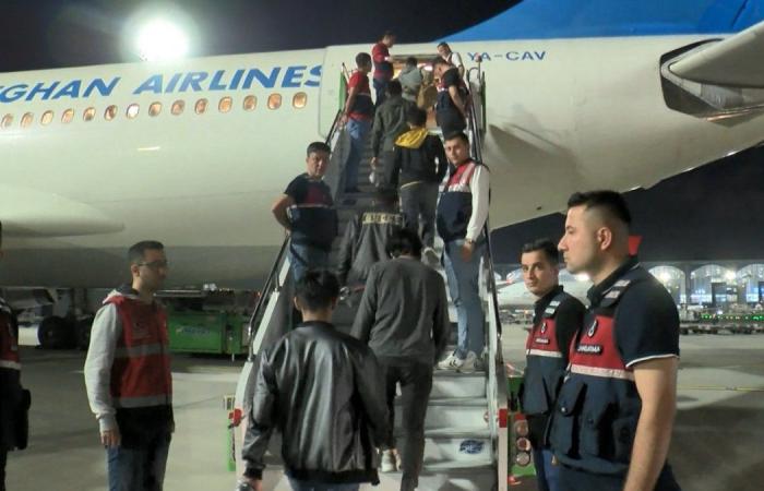 ترکیه در پنج ماه گذشته بیش از ۱۸هزار مهاجر را به افغانستان بازگردانده است