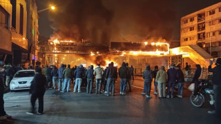 ایران د بحران د دوه لارې تر منځ؛ پراخې نیوکې، ظالمانه سرکوب او د بدلون ښکاره اشارې