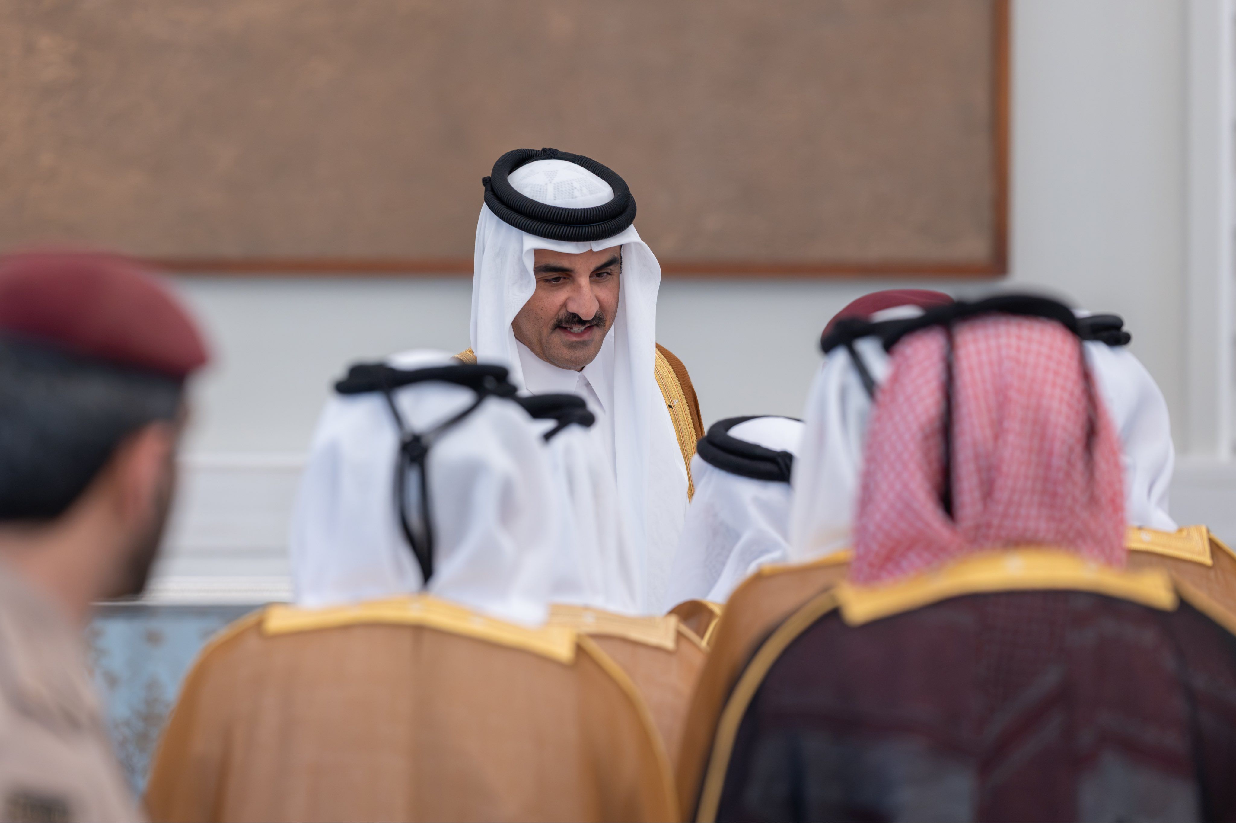 غیبت رهبران طالبان در مراسم تشییع امیر پیشین قطر؛ طالبان از دوحه فاصله گرفته است؟