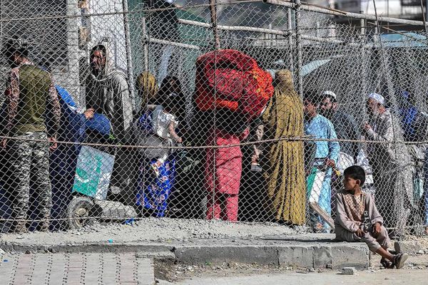 د ستنې شوې کډوالې اندېښنه: په افغانستان کې به مې ازادي محدوده شي