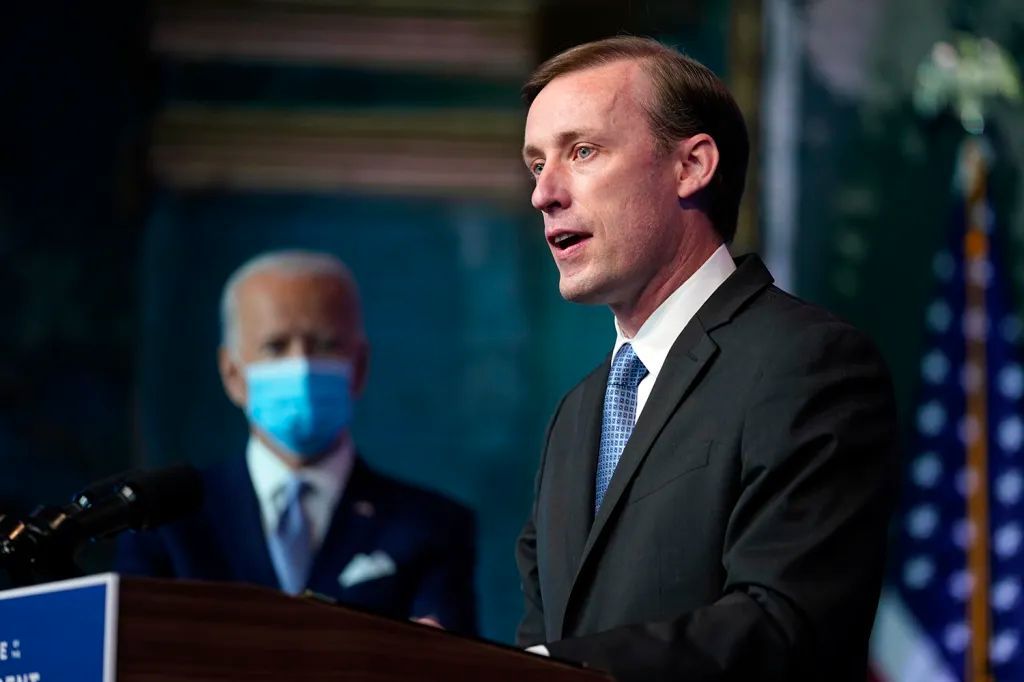 مشاور امنیت ملی کاخ سفید: باور داریم ایران پشت حمله به کشتی‌ها در دریای سرخ است