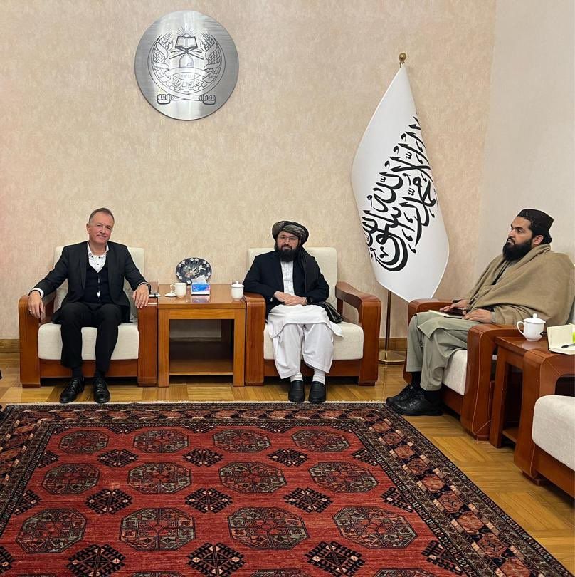 بلال کريمي له پاکستانه د اېستل شویو افغان کډوالو لپاره له سره صلیب څخه د مرستو غوښتنه وکړه