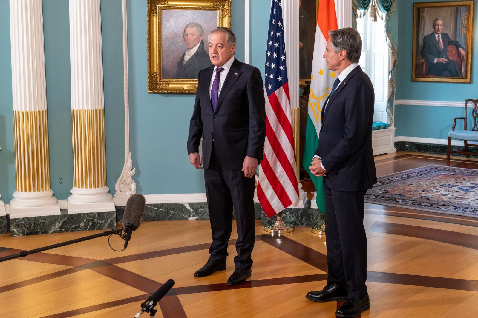  مهرالدین در دیدار با بلینکن؛ موضوع مهم برای تاجیکستان، امنیت منطقه و مسایل افغانستان است