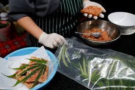 عروس امریکایی به اتهام استفاده از چرس در غذای مهمانان دستگیر شد