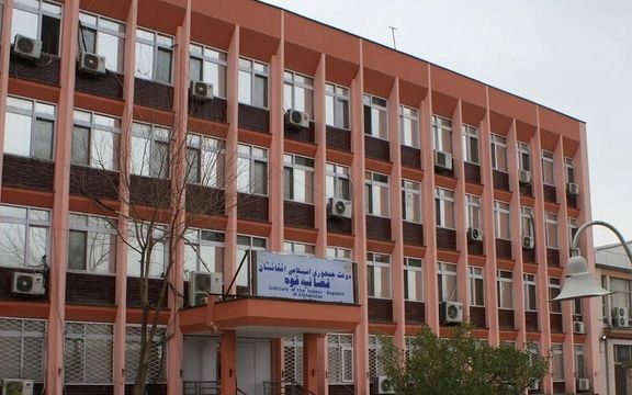 طالبانو په خوست کې شپږ کسان د «چل او فریب» په تور په عام محضر کې په دورو وهلي