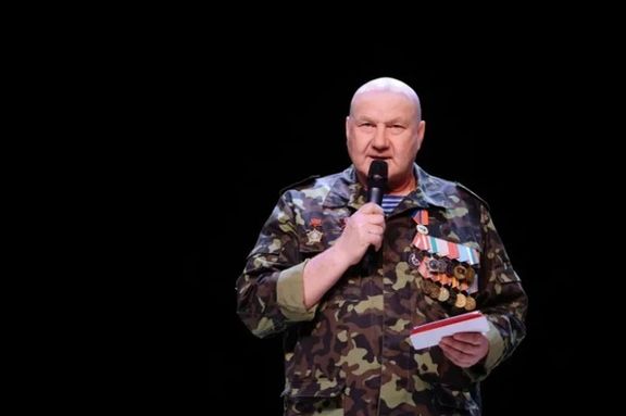 پوتین به یک فعال اتحادیه کهنه سربازان جنگ شوروی در افغانستان، نشان دولتی داد