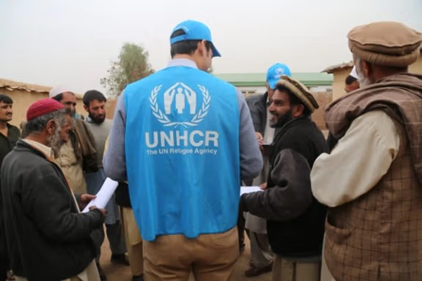 ملګري ملتونه: هره ورځ زرګونه افغانان له پاکستان نه خپل هېواد ته ستنېږي