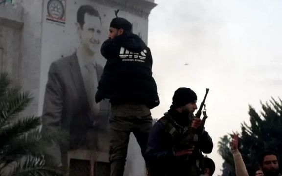 د بشارالاسد حکومت مخالفو وسله والو اعلان وکړ، چې د «د یوې کورنۍ حکومت یې راوپرځاوه»