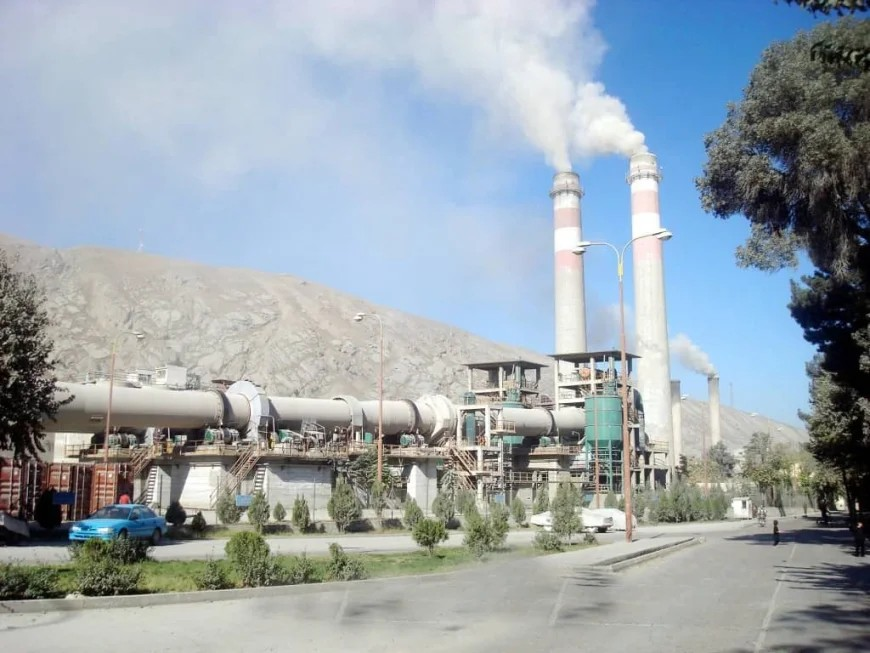 طالبان وایي په بغلان کې دامهال ۷۷ لویې او کوچنۍ تولیدي کارخونې فعالیت لري