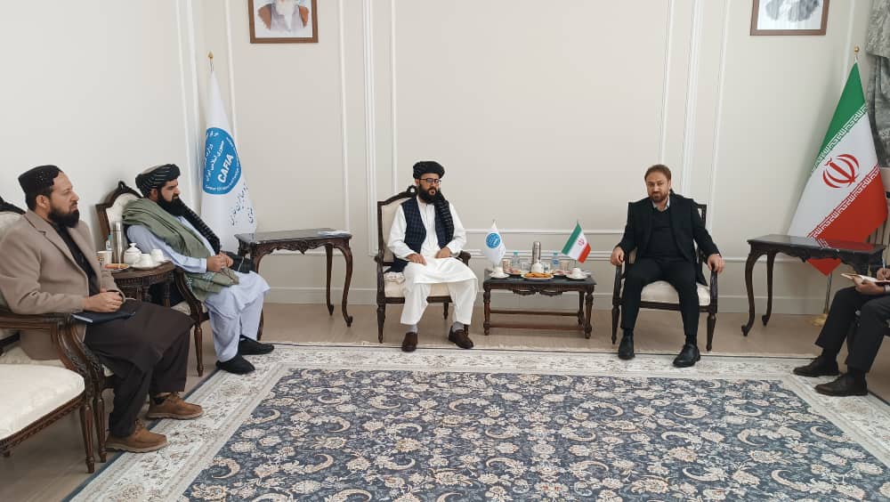 په مشهد کې د طالبانو کونسل: له ایراني چارواکو سره مو د کډوالو د ستونزو په اړه خبرې وکړې