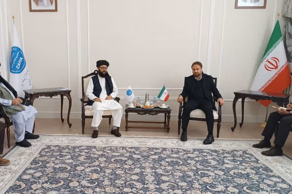 په مشهد کې د طالبانو کونسل: له ایراني چارواکو سره مو د کډوالو د ستونزو په اړه خبرې وکړې