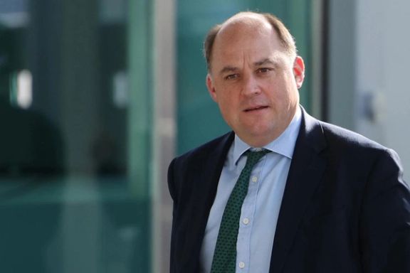 د برېتانیا پخوانی دفاع وزیر: د افغانانو د معلوماتو پټ ساتلو د پرېکړې لپاره بخښنه نه غواړم