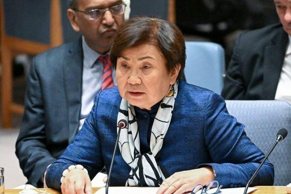 په افغانستان کې د یوناما د مشرې روزا اوتنبایوا ماموریت پای ته ورسېد