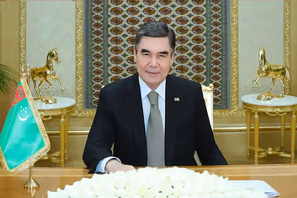 رهبر ملی ترکمنستان میگوید تاپی در افغانستان ۱۲ هزار شغل جدید ایجاد میکند